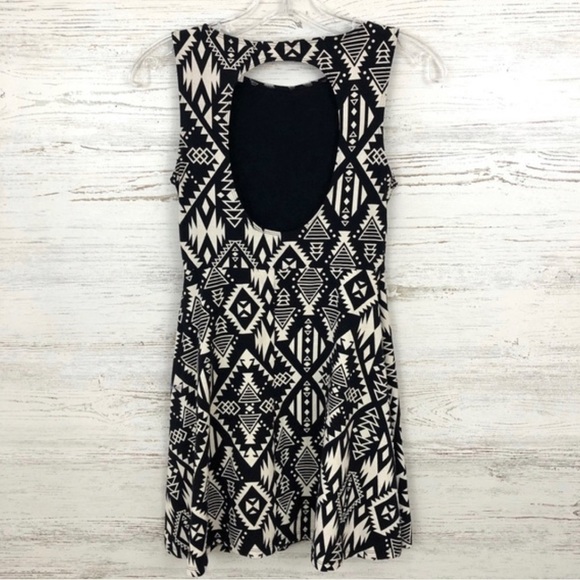 VS PINK Tribal Print Open Back Dress XS - Picture 4 of 5